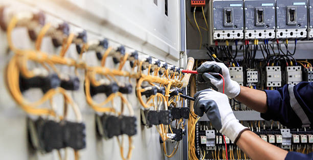 Professional Electrician technician working in Anacoco, LA
